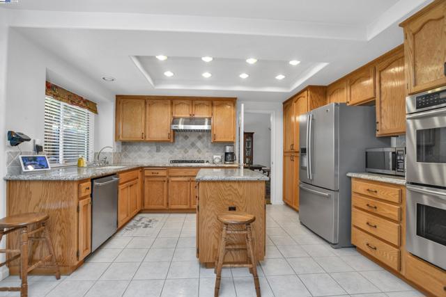 4528 Fallow Way, Antioch CA: https://media.crmls.org/mediaz/8afd7b35-2080-4373-8da3-9645cef7e22e.jpg