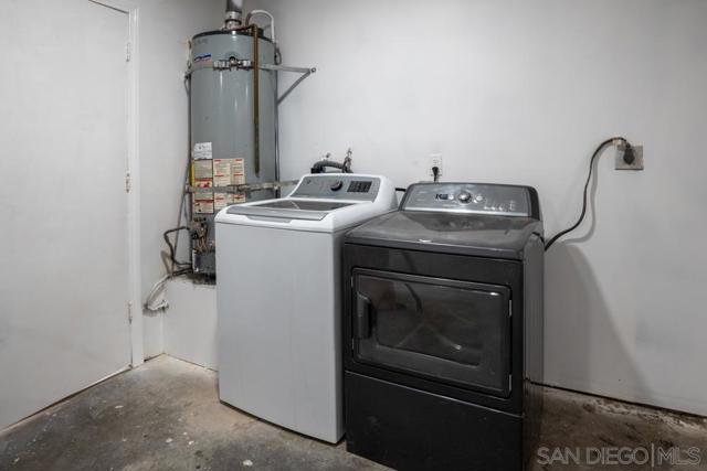 1610 Dumar Ave, El Cajon CA: https://media.crmls.org/mediaz/8afdc302-80e5-40c4-b4ba-9ca48de464a0.jpg