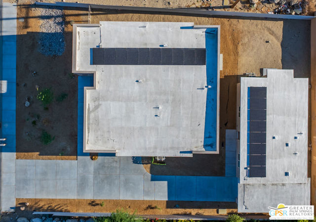 13704 Sarita Drive, Desert Hot Springs CA: https://media.crmls.org/mediaz/8afe2314-2d88-4209-8005-c50b62e5e679.jpg