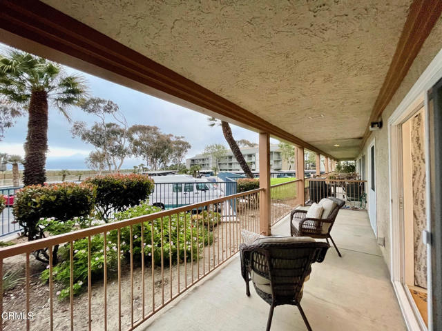 932 Lighthouse Way, Port Hueneme CA: https://media.crmls.org/mediaz/8afe5049-30cf-4d8e-ab27-d8f5a2ecde2a.jpg