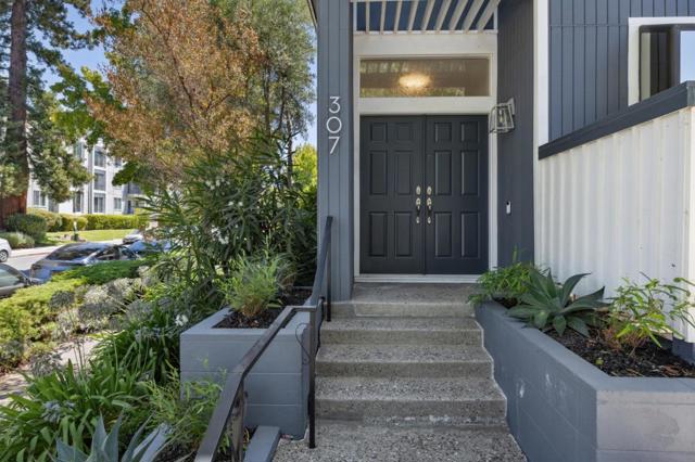 307 Carlos Avenue, Redwood City CA: https://media.crmls.org/mediaz/8afeb866-5102-49bf-850c-9853af7db3e9.jpg