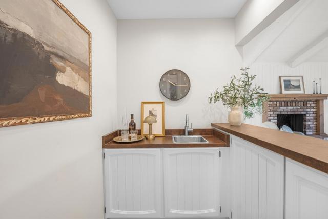 461 Morada Lane, Hollister CA: https://media.crmls.org/mediaz/8b003b14-a298-4eb8-aee1-65c17650dc6d.jpg