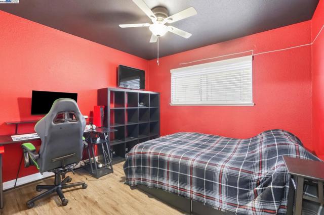 Image 31 of 33 For 9436 Bravo Way