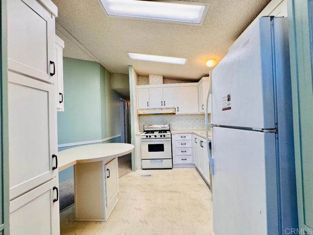 Detail Gallery Image 10 of 37 For 2888 Iris Ave #84,  San Diego,  CA 92154 - 3 Beds | 2 Baths