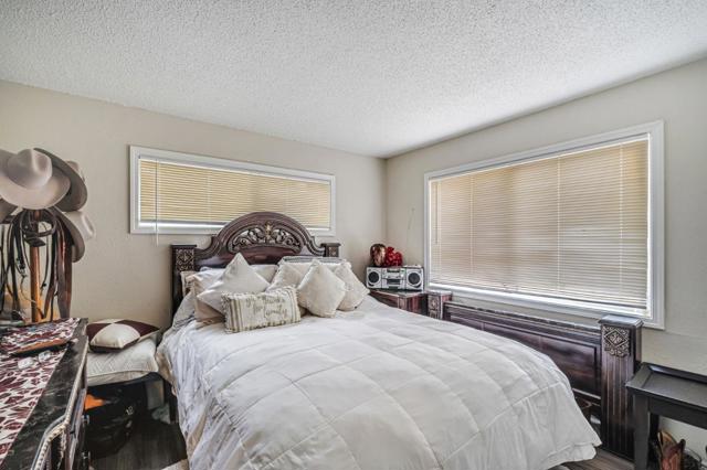 923 Delport Avenue, Santa Rosa CA: https://media.crmls.org/mediaz/8b021942-2eef-434f-abd9-6d27124cd121.jpg