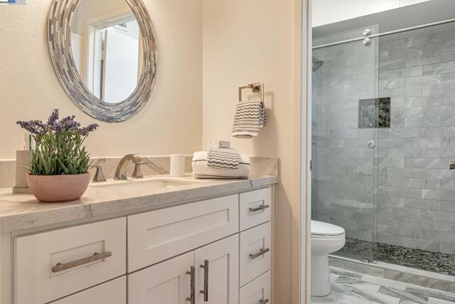 947 Crane Ave, Foster City CA: https://media.crmls.org/mediaz/8b028744-0ee7-4f74-af0f-f9025d7699c3.jpg