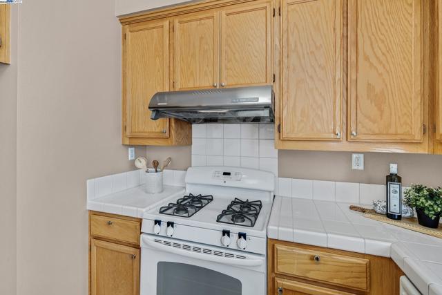 3463 Ellery Cmn, Fremont CA: https://media.crmls.org/mediaz/8b0319cd-326a-4e22-b624-228d4a32f24c.jpg