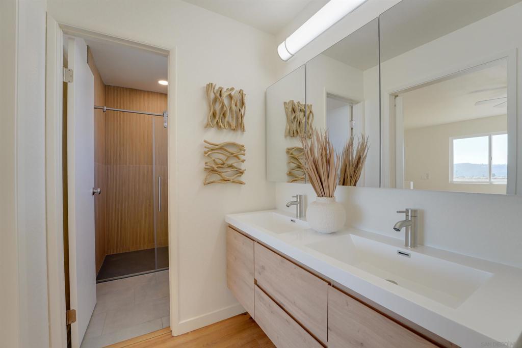 5360 Cole St - photo 12