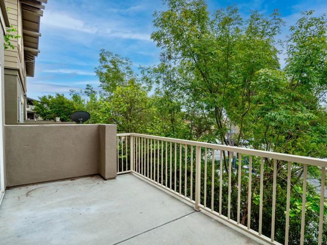 225 Pacifica Boulevard, Watsonville CA: https://media.crmls.org/mediaz/8b034693-56ed-4932-b92b-60e01cc22eb7.jpg