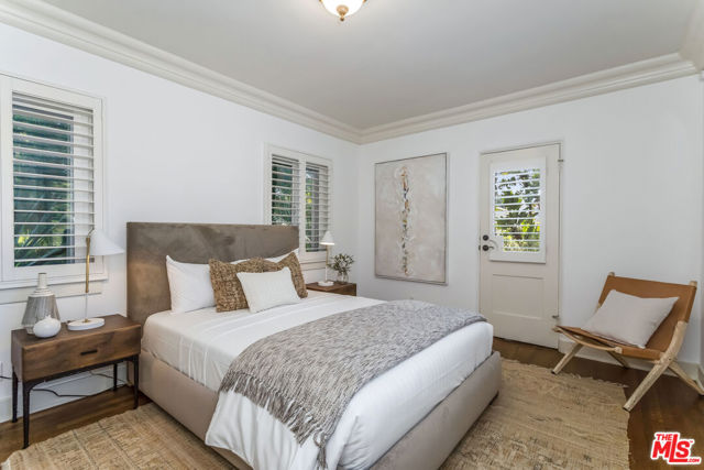 755 S Highland Avenue, Los Angeles CA: https://media.crmls.org/mediaz/8b039662-a93c-4195-987c-b8cb52ae19a5.jpg