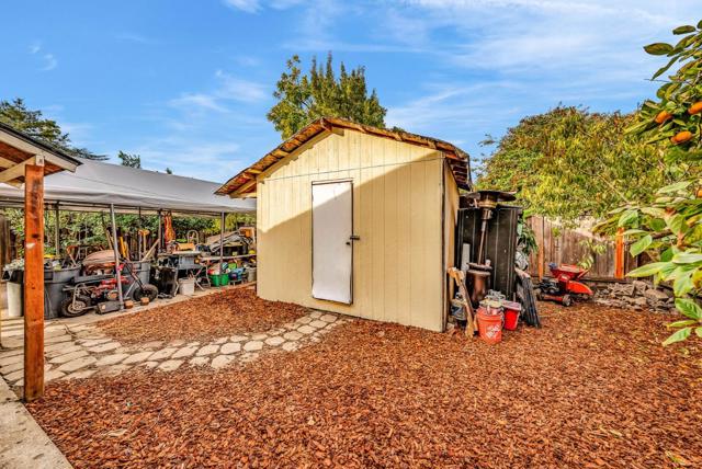 2243 COOLEY Avenue, East Palo Alto CA: https://media.crmls.org/mediaz/8b03976f-aa27-4ba7-8a01-dbd74568449a.jpg