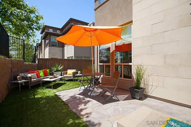 2617 Aperture Circle, San Diego CA: https://media.crmls.org/mediaz/8b046b30-ff39-4d6d-8337-e2587504ec90.jpg