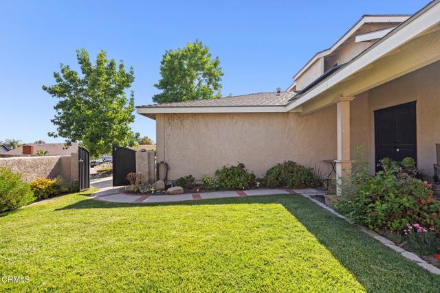 2325 Parkway Drive, Camarillo CA: https://media.crmls.org/mediaz/8b054149-ebff-491f-bf6d-dd75d4db6b71.jpg