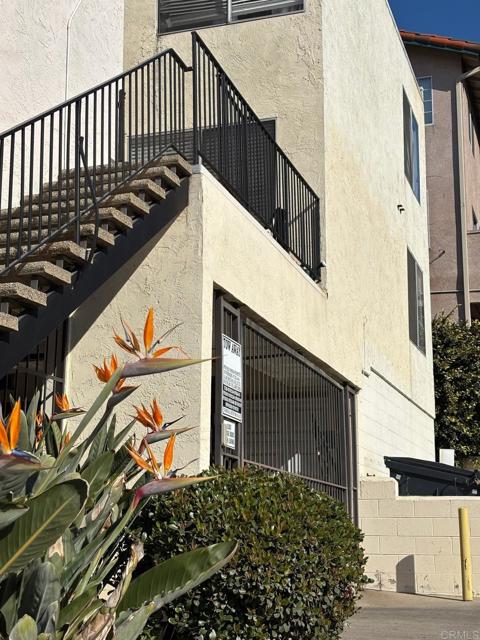 Image 2 of 3 For 5725 Linda Vista Road  4