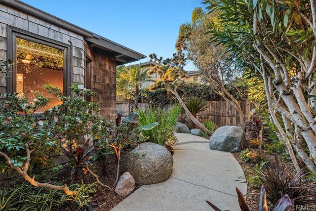 Detail Gallery Image 31 of 62 For 2034 36 Mackinnon Ave, Cardiff By The Sea,  CA 92007 - 5 Beds | 4 Baths