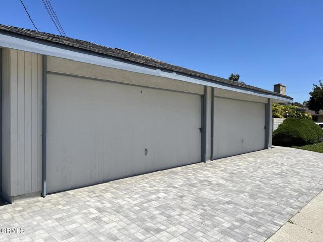 2943 Lexington Drive, Ventura CA: https://media.crmls.org/mediaz/8b057fb9-06a5-4866-afd6-d2517bd78774.jpg