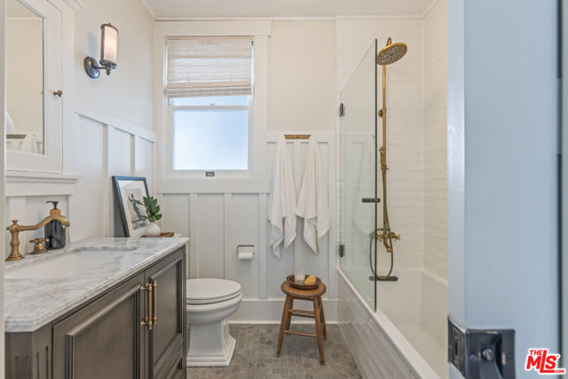 601 S Hudson Avenue, Pasadena CA: https://media.crmls.org/mediaz/8b059c94-6a86-4315-af4b-dc35f95aac8c.jpg