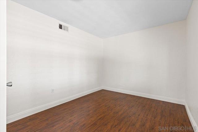 2035 Paradise St, San Diego CA: https://media.crmls.org/mediaz/8b061d70-593c-4721-928c-b477c0326fc3.jpg