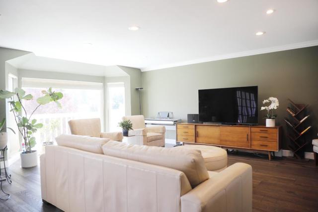 14673 fieldstone dr, Saratoga CA: https://media.crmls.org/mediaz/8b06c943-9a8d-4015-a9de-367df0cae99b.jpg