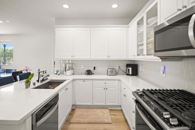 1257 Calle Datura, Chula Vista CA: https://media.crmls.org/mediaz/8b074282-3648-4c02-82cd-a08d44860489.jpg