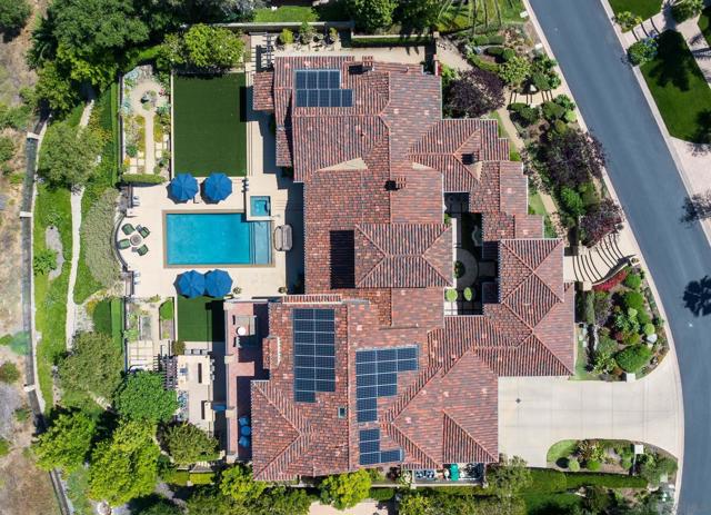 8053 High Time Ridge, San Diego CA: https://media.crmls.org/mediaz/8b07fe98-b903-459a-b5a7-bee358983fe5.jpg