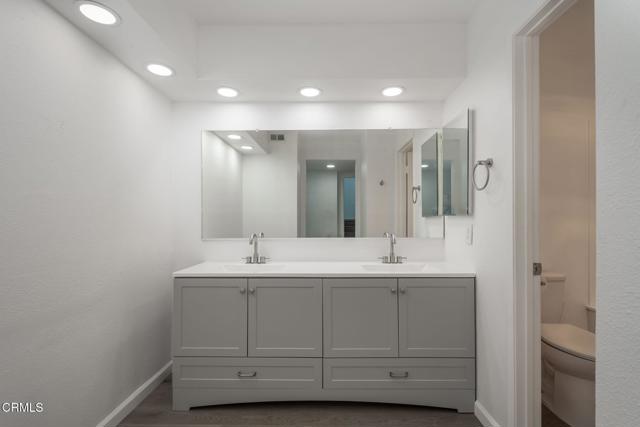 Image 22 of 62 For 409 Shoreview Drive