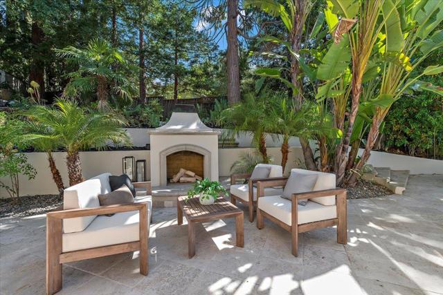 17274 Verdes Robles, Los Gatos CA: https://media.crmls.org/mediaz/8b097f78-3b21-43be-a325-4e67e0e27890.jpg