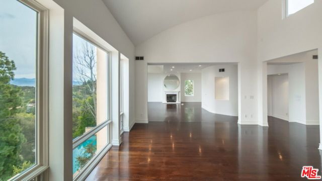 Drew Fenton | 14445 MULHOLLAND Drive Los Angeles CA | MLS: 7370765