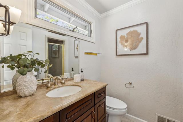 19661 Saratoga Los Gatos Road, Saratoga CA: https://media.crmls.org/mediaz/8b0a2c29-7d35-48ea-89b1-117458e426e7.jpg