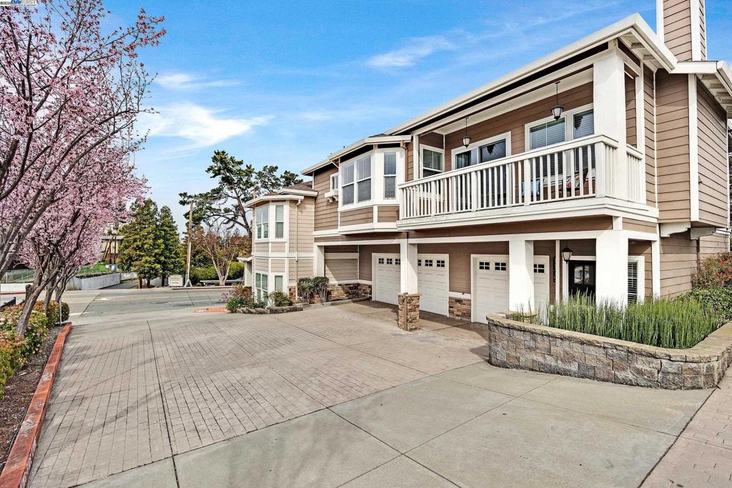 1175 Mt. Diablo Blvd.