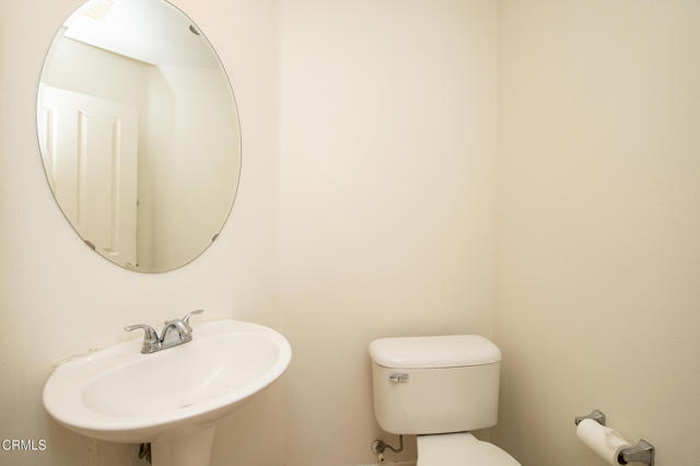2844 Capella Way, Thousand Oaks CA: https://media.crmls.org/mediaz/8b0c0e68-0b4c-4e7c-a86f-4b39d4b37bed.jpg