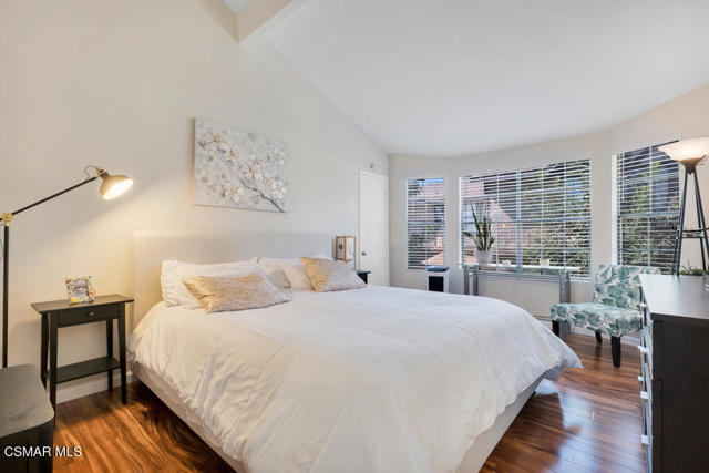 8235 Mason Avenue, Winnetka CA: https://media.crmls.org/mediaz/8b0c531d-4db7-4703-992b-84794ab1f68c.jpg