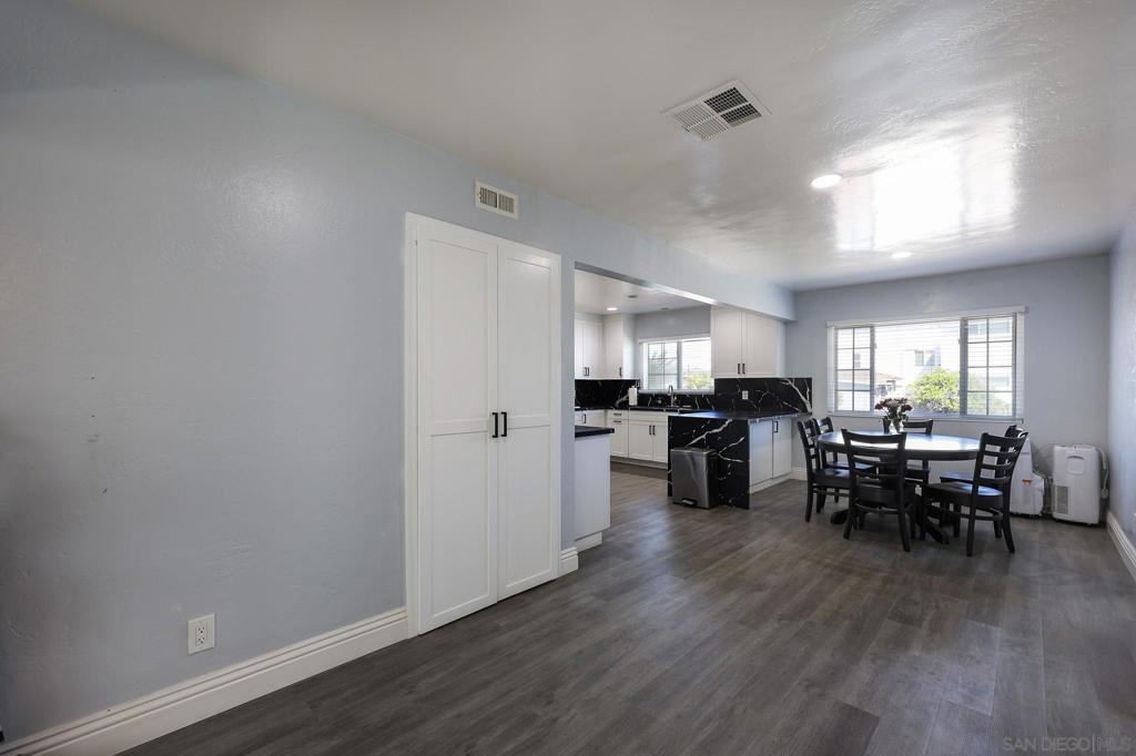 1840 Locust St - photo 10