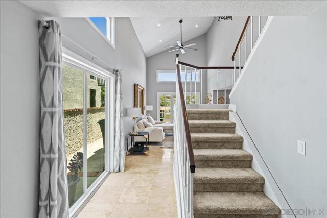 22682 S Canada Ct, Lake Forest CA: https://media.crmls.org/mediaz/8b0e7104-9c60-407f-951c-e766a02241f2.jpg