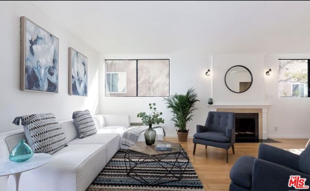 Drew Fenton | 530 S Barrington Avenue Los Angeles CA | MLS: 7182607