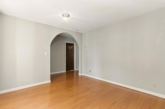 295 S 19th Street, San Jose CA: https://media.crmls.org/mediaz/8b0eff77-7e6c-41a4-aad8-4d1ed9559fc5.jpg