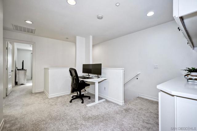 Image 5 of 29 For 16903 New Rochelle Way  91