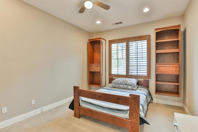 1932 Corte Cantanta, Chula Vista CA: https://media.crmls.org/mediaz/8b104cca-0ffb-431a-bdd4-3d7489d94e04.jpg