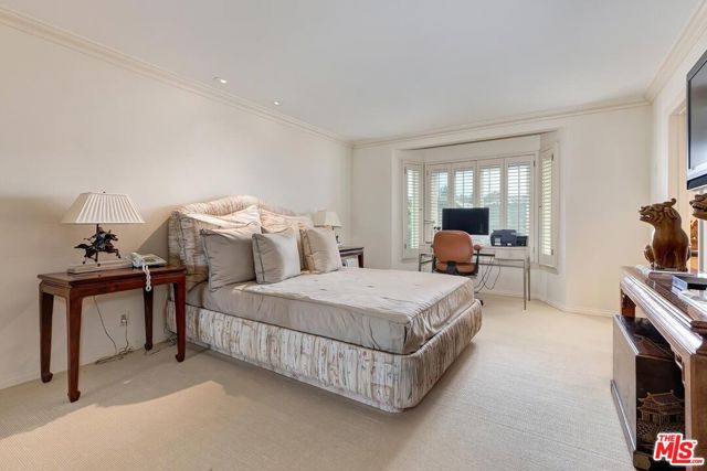 2807 Deep Canyon Drive, Beverly Hills CA: https://media.crmls.org/mediaz/8b10777f-8775-4f29-a803-096140ec792f.jpg
