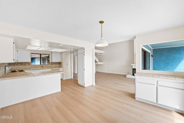 4630 Eastbourne Bay, Oxnard CA: https://media.crmls.org/mediaz/8b11e3d6-4136-4095-a928-207ae628628d.jpg