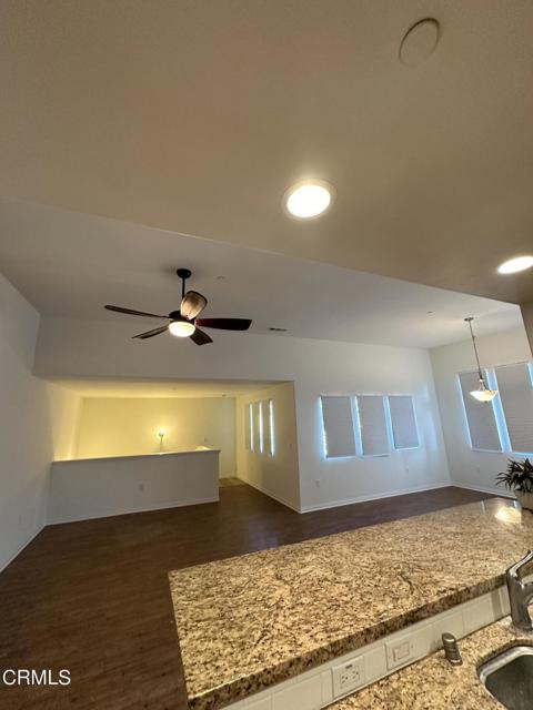 Detail Gallery Image 5 of 21 For 1016 Los Angeles Ave #104,  Ventura,  CA 93004 - 3 Beds | 2 Baths