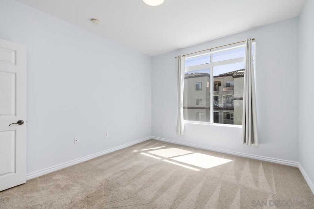 9263 Regents - photo 18