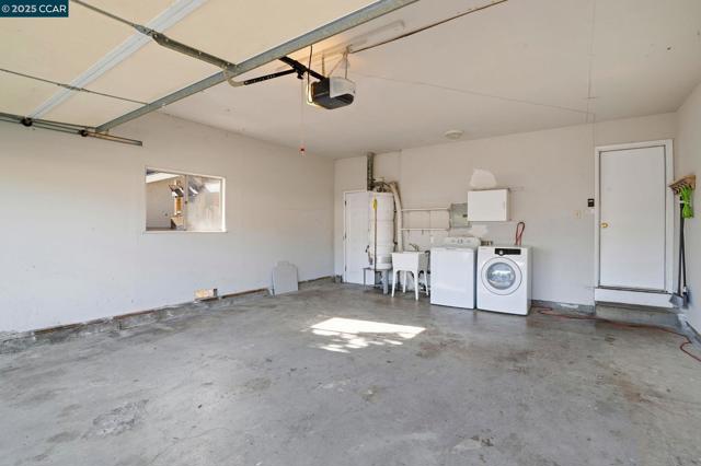 931 N Camino Alto Drive, Vallejo CA: https://media.crmls.org/mediaz/8b13930e-e307-47d7-ade0-a58ba8326a44.jpg