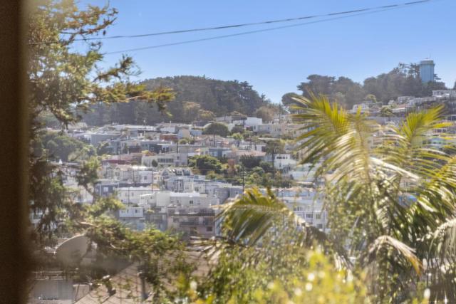 219 Crescent Avenue, San Francisco CA: https://media.crmls.org/mediaz/8b146d12-0c48-4ed8-ba5c-88d9dfd1d220.jpg