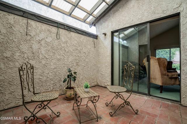 2025 Penngrove Street, Simi Valley CA: https://media.crmls.org/mediaz/8b154a6e-6990-4db9-9992-52579869bccc.jpg