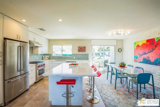 Image 10 of 33 For 75550 Calle Del Sur