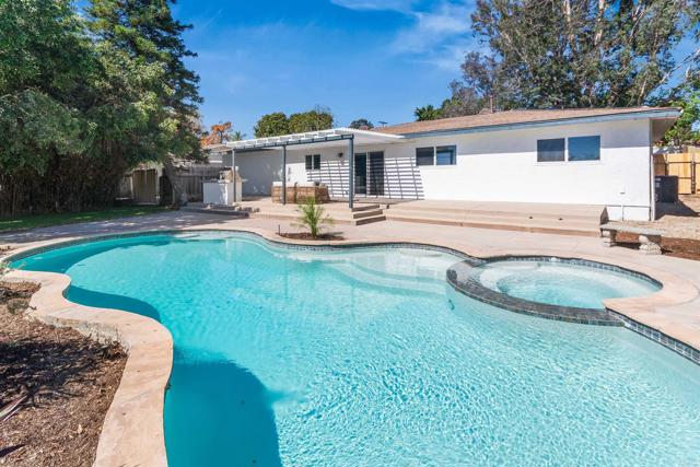 925 Maryland Dr, Vista, CA 92083 photo 7