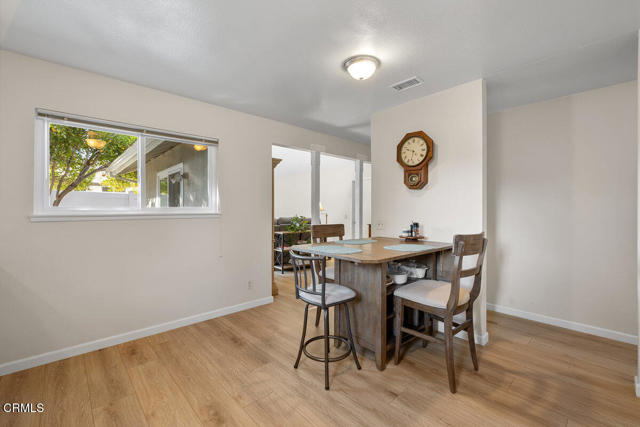 1789 Potomac Avenue, Ventura CA: https://media.crmls.org/mediaz/8b172f2c-f736-44c4-9d02-4d87d43e4c54.jpg