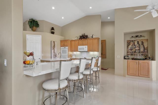 79505 Saint Margarets Bay, Bermuda Dunes CA: https://media.crmls.org/mediaz/8b1780e3-6791-43ea-8618-dad2f7b47f11.jpg
