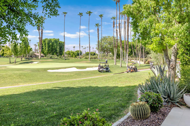 207 Bouquet Canyon Drive, Palm Desert, CA 92211